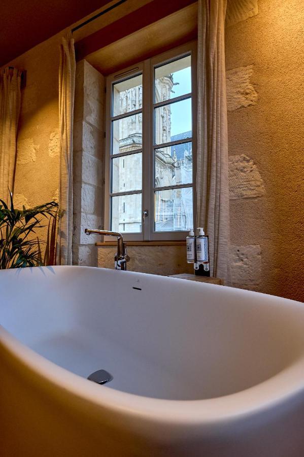 La Chapelle, Les Suites Du Palais, L'Unique 5 Etoiles De Nevers, Suite D'Exception, By Primo C0Nciergerie Exteriör bild