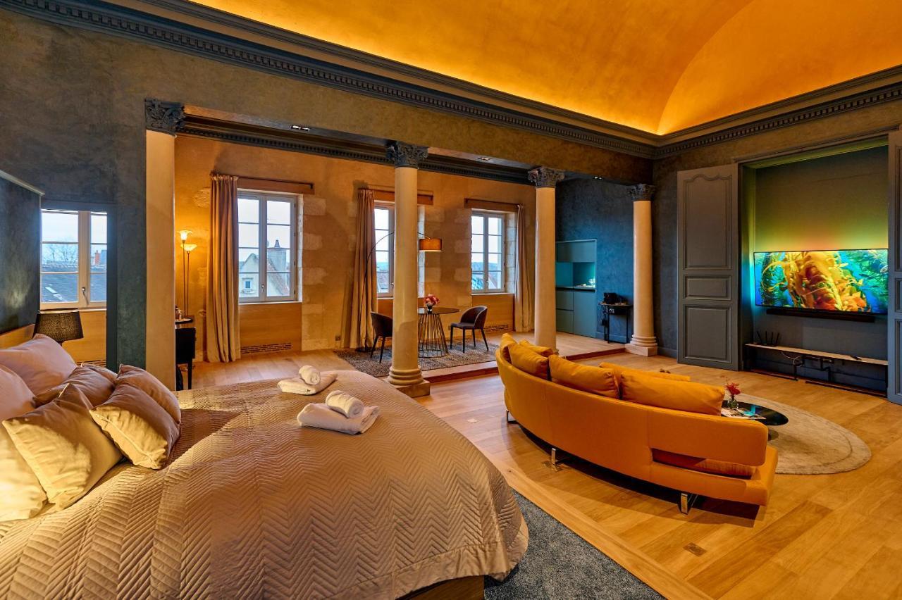 La Chapelle, Les Suites Du Palais, L'Unique 5 Etoiles De Nevers, Suite D'Exception, By Primo C0Nciergerie Exteriör bild