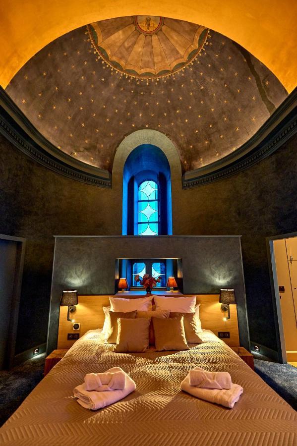 La Chapelle, Les Suites Du Palais, L'Unique 5 Etoiles De Nevers, Suite D'Exception, By Primo C0Nciergerie Exteriör bild
