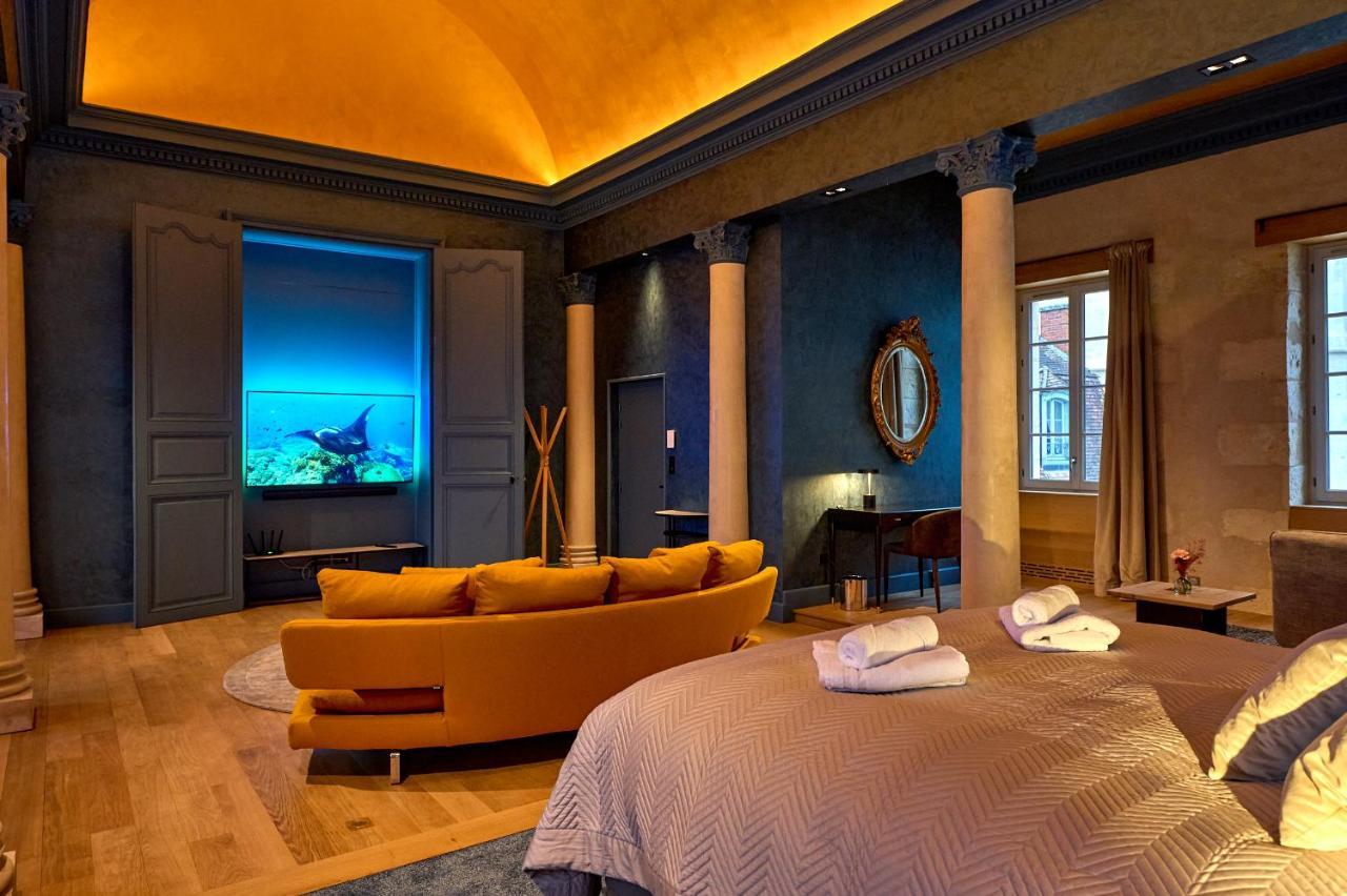 La Chapelle, Les Suites Du Palais, L'Unique 5 Etoiles De Nevers, Suite D'Exception, By Primo C0Nciergerie Exteriör bild